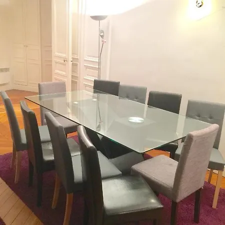 De 4 Chambres Avec Vue Sur La Ville Et Wifi A Apartamento París