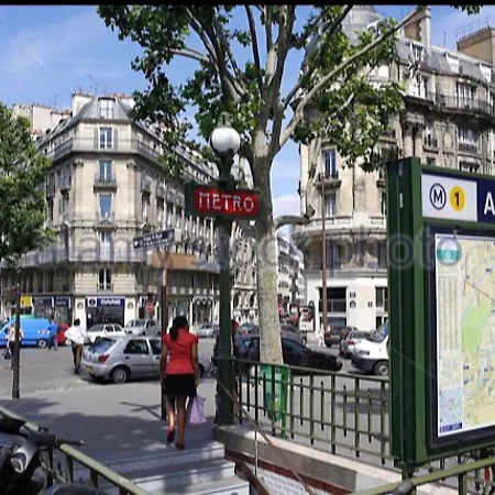 Apartamento De 4 Chambres Avec Vue Sur La Ville Et Wifi A
